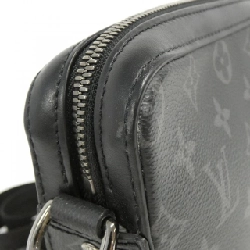 Túi đeo chéo Louis Vuitton Monogram Eclipse Reverse Trio M69443 613458