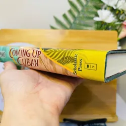 [Sách tiếng Anh 2hand] Like new 90% - Coming Up Cuban – Sonia Manzano  958305