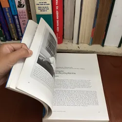 II Tựa sách: Những Trang Đời Và Nghiệp _ 81 Doanh Nhân Tiêu Biểu 2005 - 2006 607586