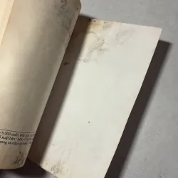 Sách tự luyện nghe Tiếng Anh - Lê Văn Khuê (2 cuốn) 681259