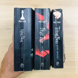 NHẬT THỰC, HỪNG ĐÔNG, TRĂNG NON - Stephenie Meyer 597145