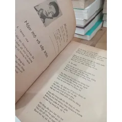 Thơ Việt Nam 1945-1985 695435