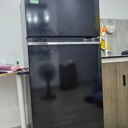 Tủ lạnh LG 217L màu đen  557210