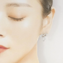 Khuyên tai Harry Winston Lily Cluster - Hàng hiệu Authentic 847026