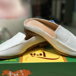 Giày công sở , da thật , màu trắng , size 36. 57736