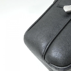 Túi đeo chéo Louis Vuitton Taiga Lama Outdoor Messenger PM M30233 - Hàng hiệu Chính hãng 803018