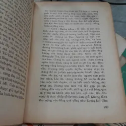 LUYẾN ÁI QUAN - NGHIÊM XUÂN HỒNG 748345
