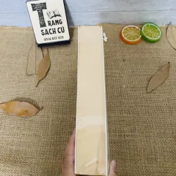 Gió mang những ký ức thổi thành những cánh hoa 1012901