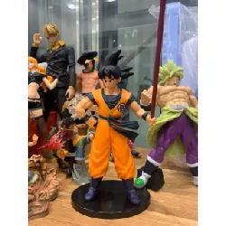 Mô hình SonGoku cầm gậy màu đỏ - không hộp 714389