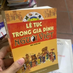 Sách Lễ tục trong gia đình người Việt