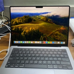 Macbook pro m3 14inch 276912