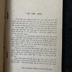 Cach mạng và nghệ thuật- chữ ký Vũ Khiêu 1004223