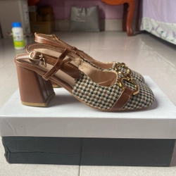 Giày kẻ caảo có quai hậu cao 6p size 37 hàng Quảng Châu loại đẹp 301733