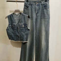 Set jean denim.Hàng QCCC- sz S, M nhỏ mặc đẹp. Màu xanh jean bụi. Còn mới 99%.  138839