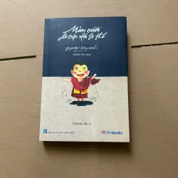 Mỉm cười dù cuộc đời là thế