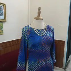 Áo dài họa tiết vảy cá đa sắc Retro Mới 98% (không kèm quần) 1041960