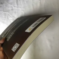 Sách đã qua sử dụng Kẻ Xa Lạ - Trần Nghiên Nhất 999012