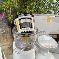 Máy ép chậm Hurom xuất xứ Hàn Quốc xuất Nhật 503995