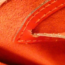 Túi xách vai Louis Vuitton Epi Cluny M52257 609878