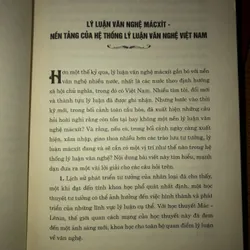 Lý luận văn hoá, văn nghệ Việt Nam - Nền tảng và phát triển 599052