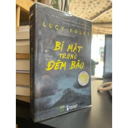 Bí Mật Trong Đêm Bão - Lucy Foley