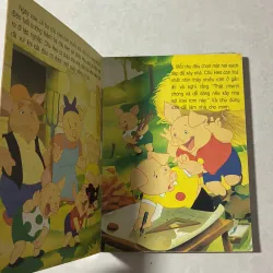 Chúc mừng sinh nhật/ Heo con xây nhà (2 cuốn) - 1997s 765986