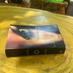 VẬT CHỦ - STEPHENIE METER 972722