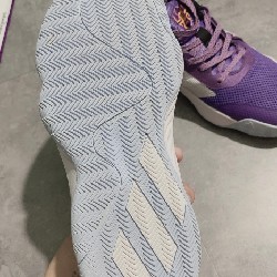 Pass đôi bóng rổ Adidas size 41 1/3  4552