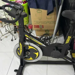 Xe đạp trong nhà Toshika