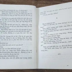 Tiểu thuyết trinh thám của nữ nhà văn Agatha Christie: CHẾT TRONG ĐÊM NOEL (311 trang) 717884