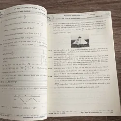 Sách toán ôn thi 20 đề thptqg (2025), 10 đề TSA và 10 đề HSA 784627