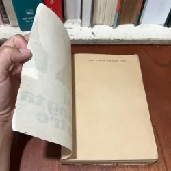 II Tiểu Thuyết: Khi Chúng Ta Còn Trẻ - Trần Hoàng Bách - 1986 750981