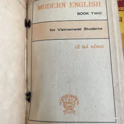 MODERN ENGLISH BOOK THREE FOR VIETNAMESE STUDENTS; Lê bá Kông  1013096
