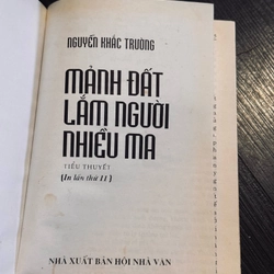 Mảnh đất lắm người nhiều ma (bìa cứng) 536425