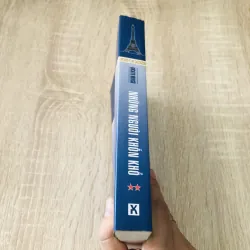 NHỮNG NGƯỜI KHỐN KHỔ (T2) 1030016