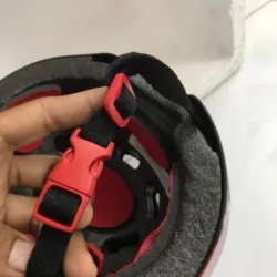 nón bảo hiểm có hình con nhiện 933490