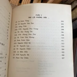 TRƯỜNG ĐẠI HỌC TỔNG HỢP HÀ NỘI, Hôm qua và hôm nay (XB 1996) 760367