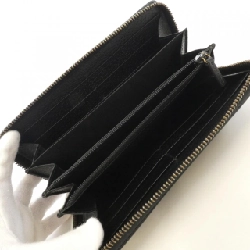 Ví Gucci 495062 DJ2KT 621901