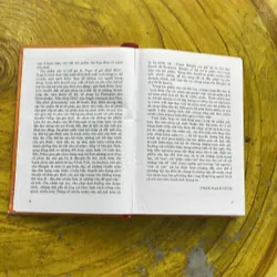 TIẾNG CHIM HÓT TRONG BỤI MẬN GAI- COLLEEN McCULLOUGH 605125