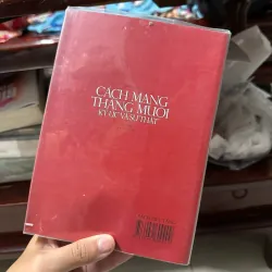 Cách mạng tháng mười Ký ức và Sự Thật (Bìa mềm) 689391