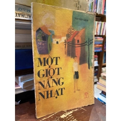 Một giọt nắng nhạt - Nguyễn Khải