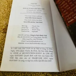 CHÂN DUNG NGƯỜI ĐƯƠNG THỜI 974534