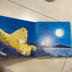 NGOẠI VĂN tiếng anh trẻ em: A Big Hug For Little Cub -Scholastic  1027615