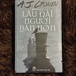 Lâu đài người bán nón