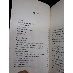 Gắn quà vặt - Phạm Thị Diệu Thùy mới 80% 2015 HCM2606 911947