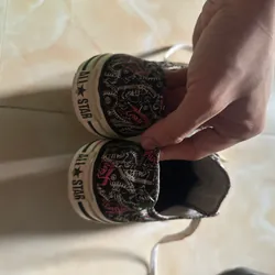 Converse size 42 pass 734122