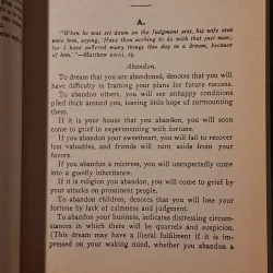 The Dictionary of Dreams: 10,000 Dreams Interpreted (Từ điển đoán mộng) 783201