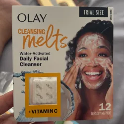 Sữa rửa mặt OLAY Vitamin C USA chính ngạch 1019330