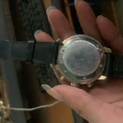 Đồng hồ chính hãng đã qua sử dụng 19424
