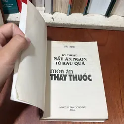 II Sách Nấu Ăn: Nấu Ăn Rau Quả _ Món Ăn Thầy Thuốc - Thu Minh - 1996 722502